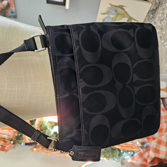 COACH Signature Nylon Crossbody Shoulder File Bag - Picture 5 of 6